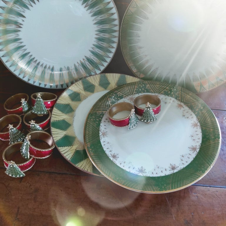 Set of 4 Vintage Bavarian Winterling Plates