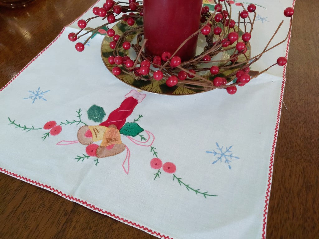 Vintage Christmas Applique Placemats Set of 4