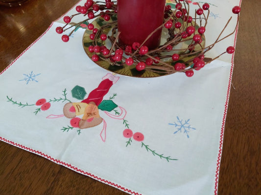 Vintage Christmas Applique Placemats Set of 4