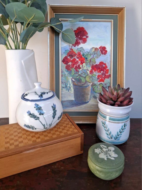 Temuka Pottery Lavender Sugar Bowl