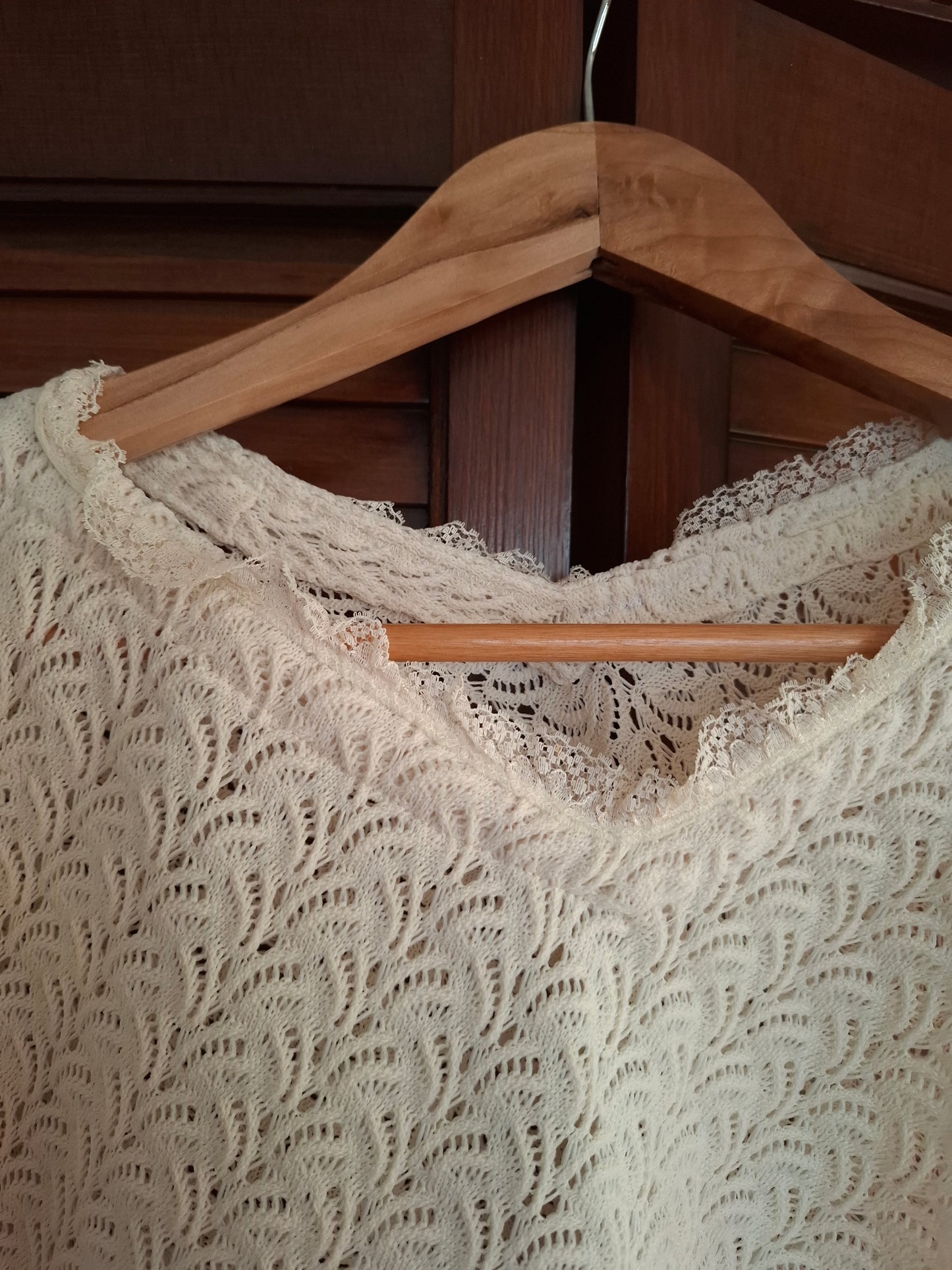 Vintage Cream Lace Knit Acrylic Poncho
