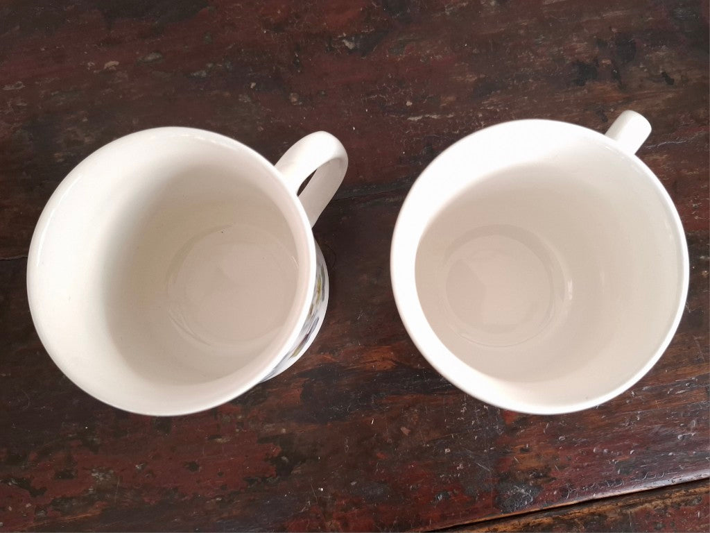 Pair of Crown Lynn Blue Hazelwood Cups