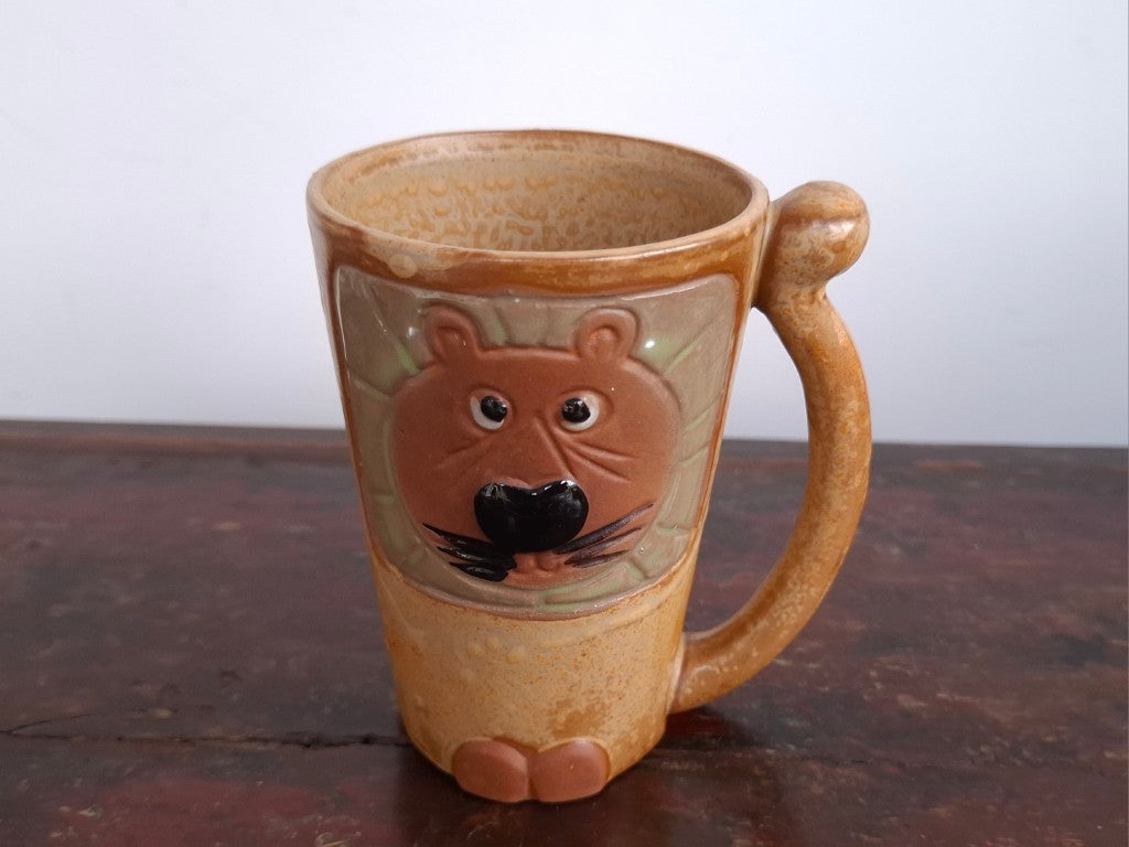 Vintage Japanese Lion Stoneware Mug – 1960s–70s