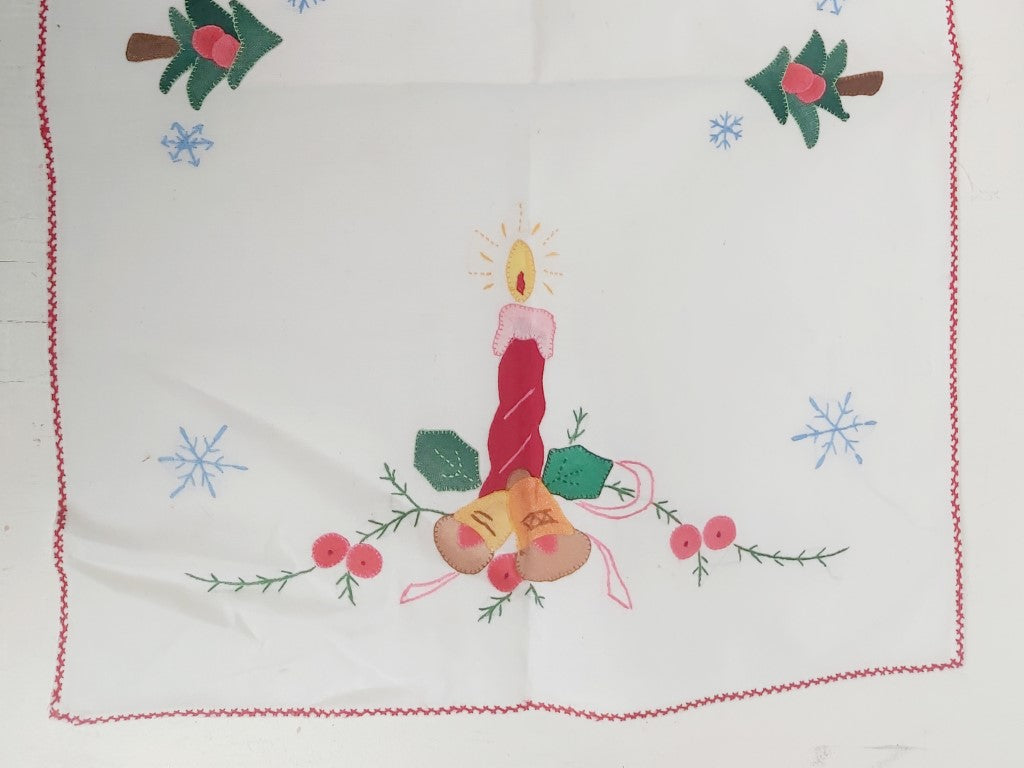 Vintage Christmas Applique Placemats Set of 4