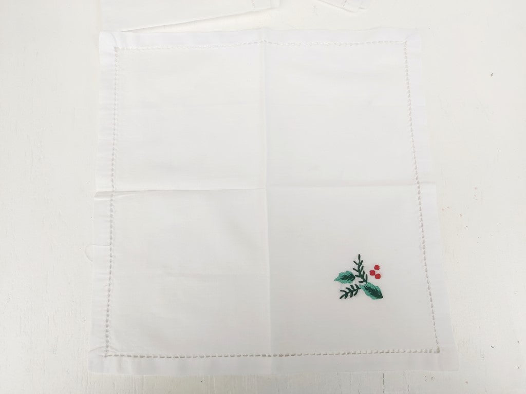 Set of 6 Cotton Napkins with Holly Embroidery