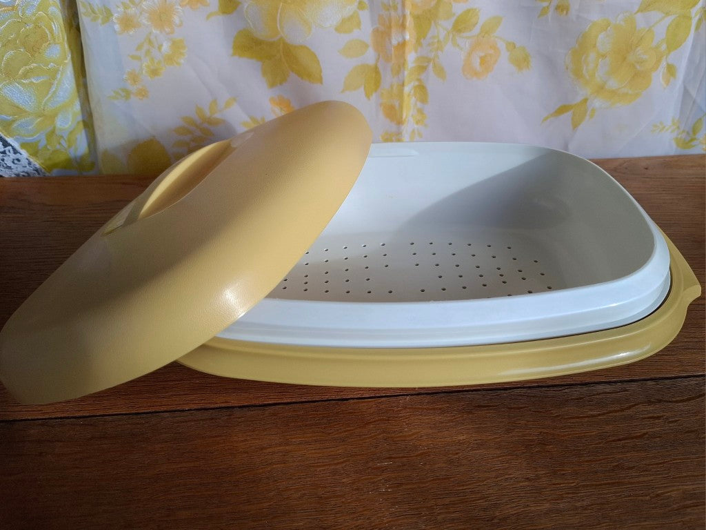 Tupperware Microwave Steamer