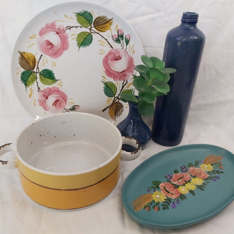 Roses Platter / Cake Plate Hand Painted in Italy