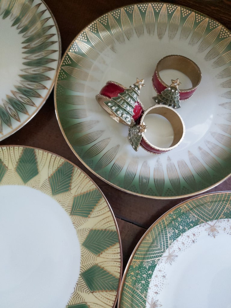 Set of 4 Vintage Bavarian Winterling Plates