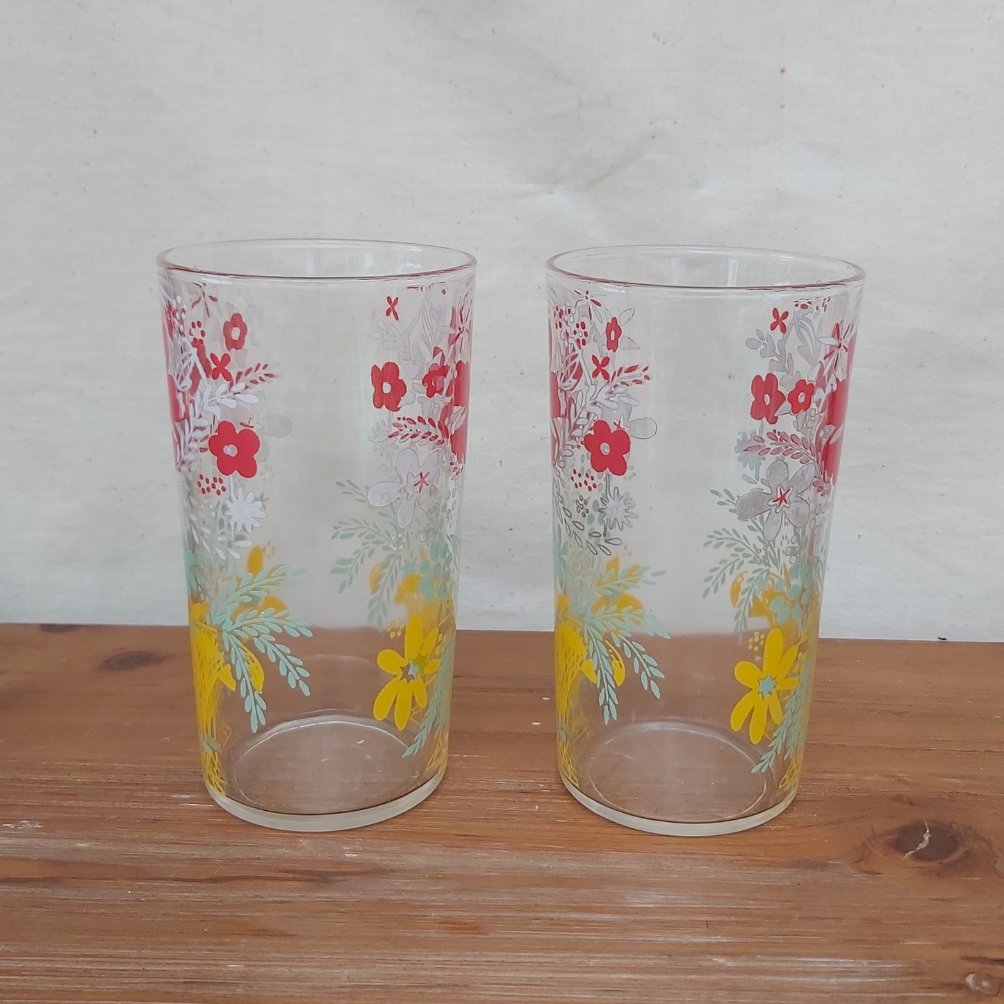 Pair of Pretty Vintage Floral Glass High Ball Tumblers
