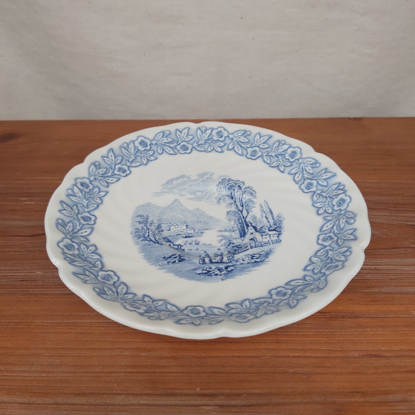 Royal Doulton Geneva Large Saucer D6334