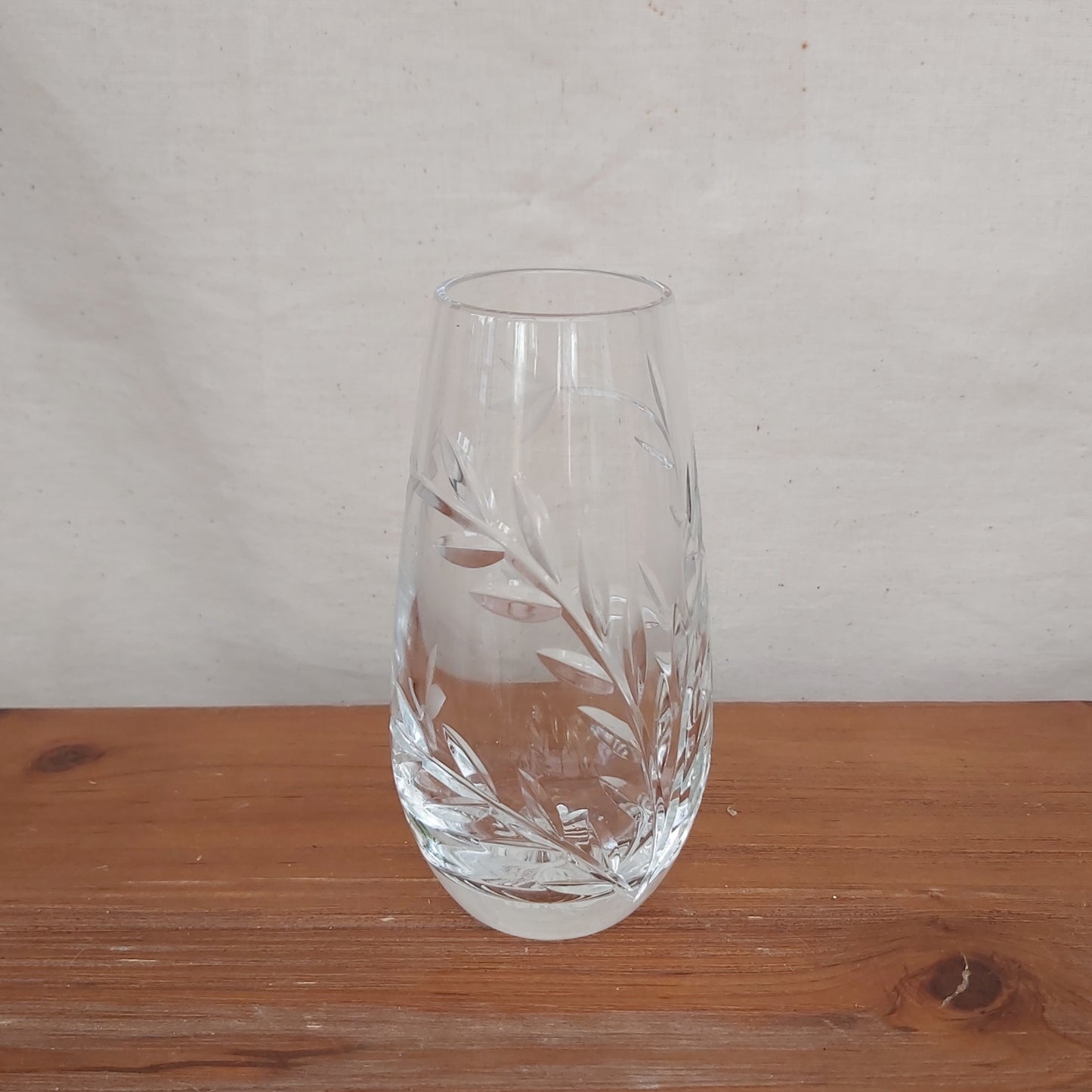 Pretty Edinburgh Crystal Vase