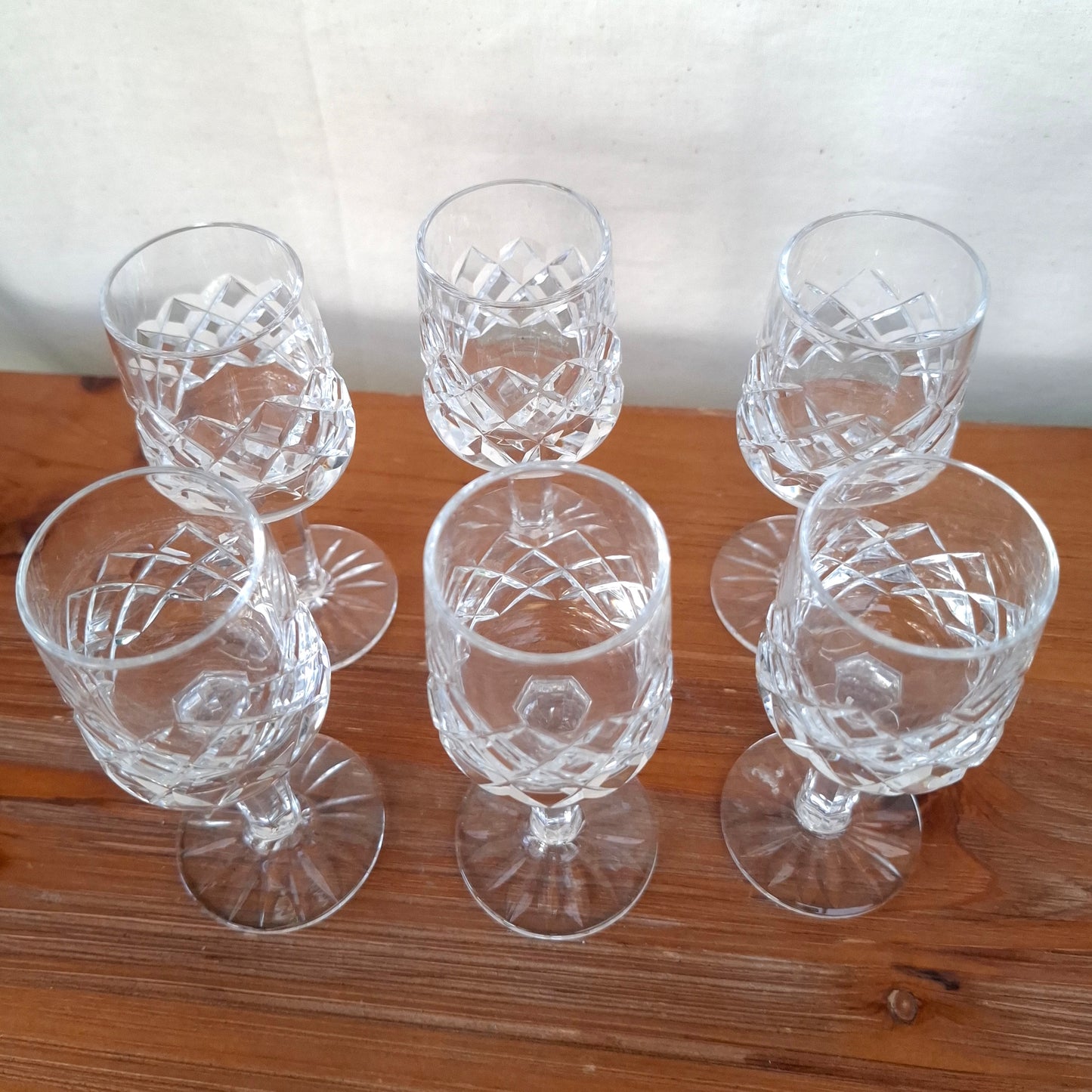 Set of 6 Crystal Clear Criss Cross Stemmed Liqueur Sherry/Port Glasses