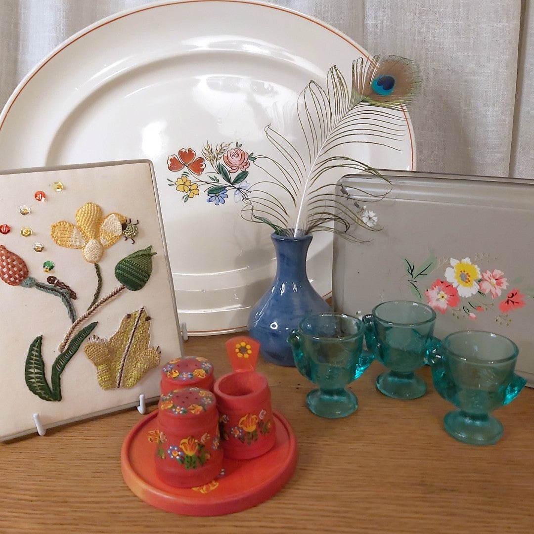 Vintage Frog and Flower 3D Embroidery