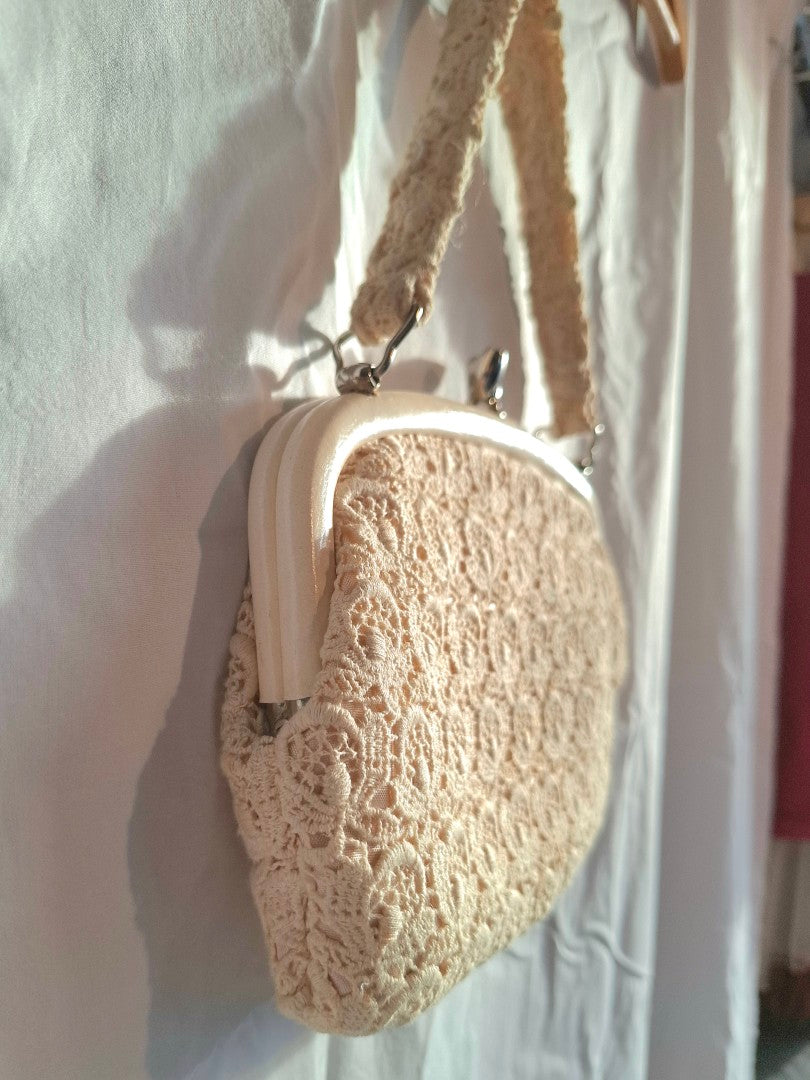 Vintage Cream Lace Clutch Bag