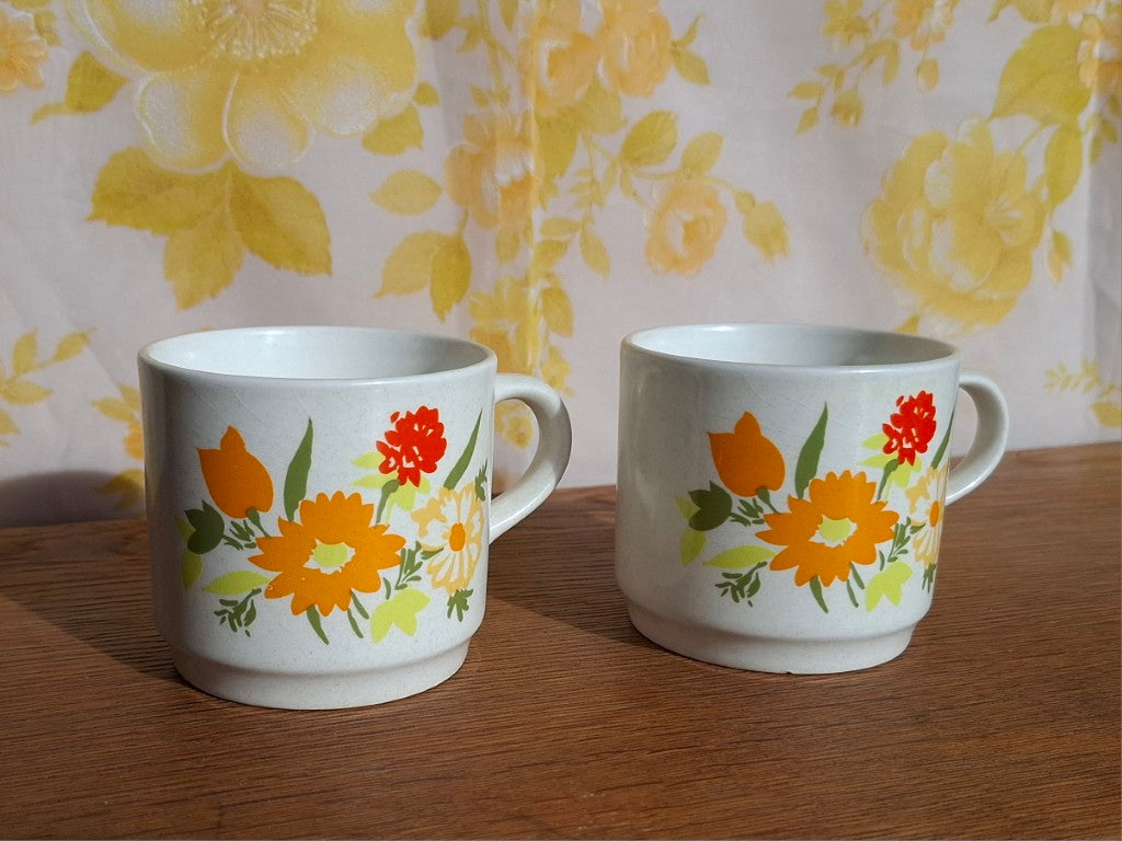Pair of Australian Made Retro Coffee Cups