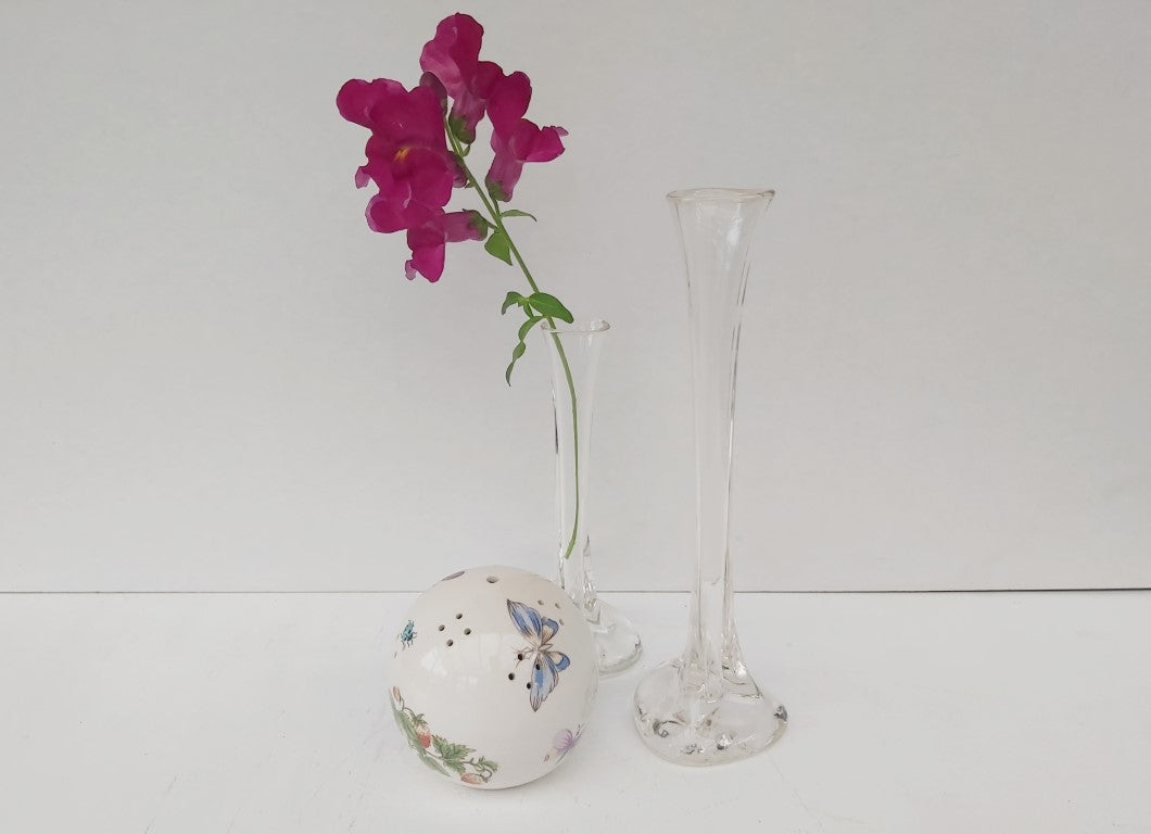 Stretched Art Glass Single Stem Pair of Vases