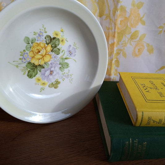 Pair of Crown Lynn Clifton Wood Serenade Bowls