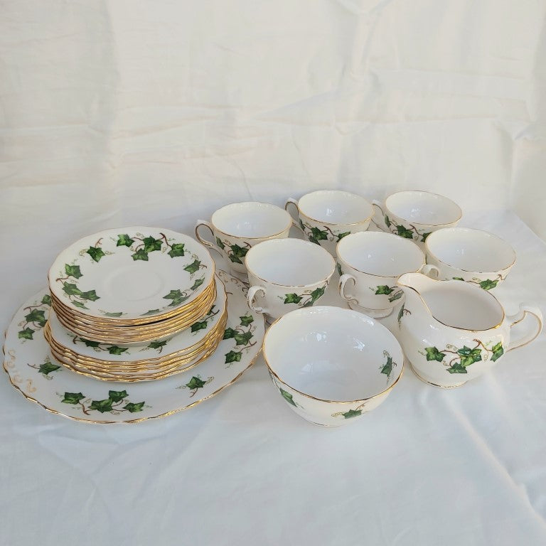 Colclough Ivy Leaf Pattern Tea Set