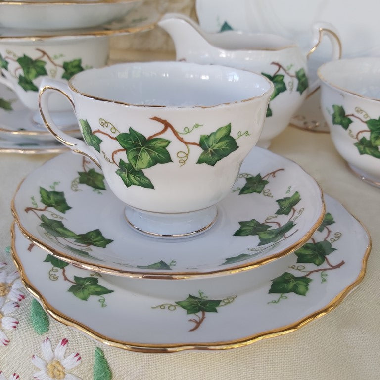 Colclough Ivy Leaf Pattern Tea Set