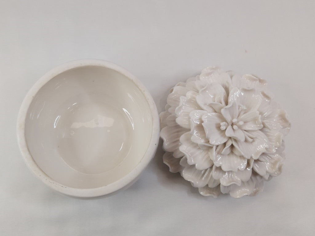 Stunning 3D Flower Lidded Trinket Bowl