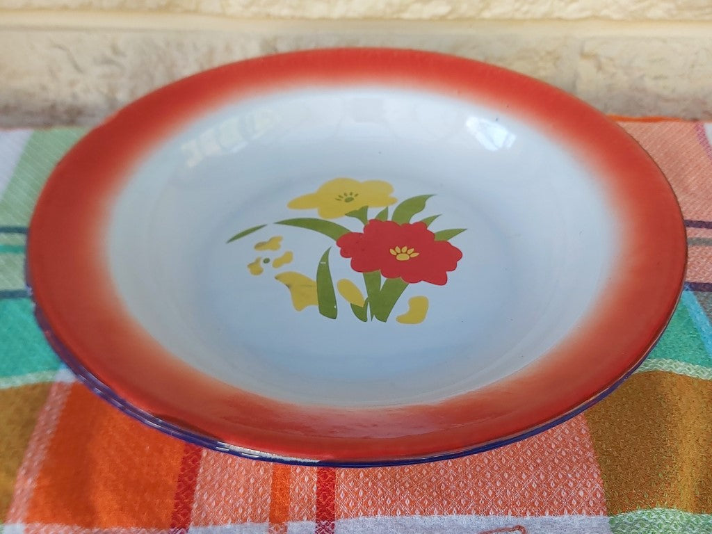 Pair of Enamel Flying Crane Bowls