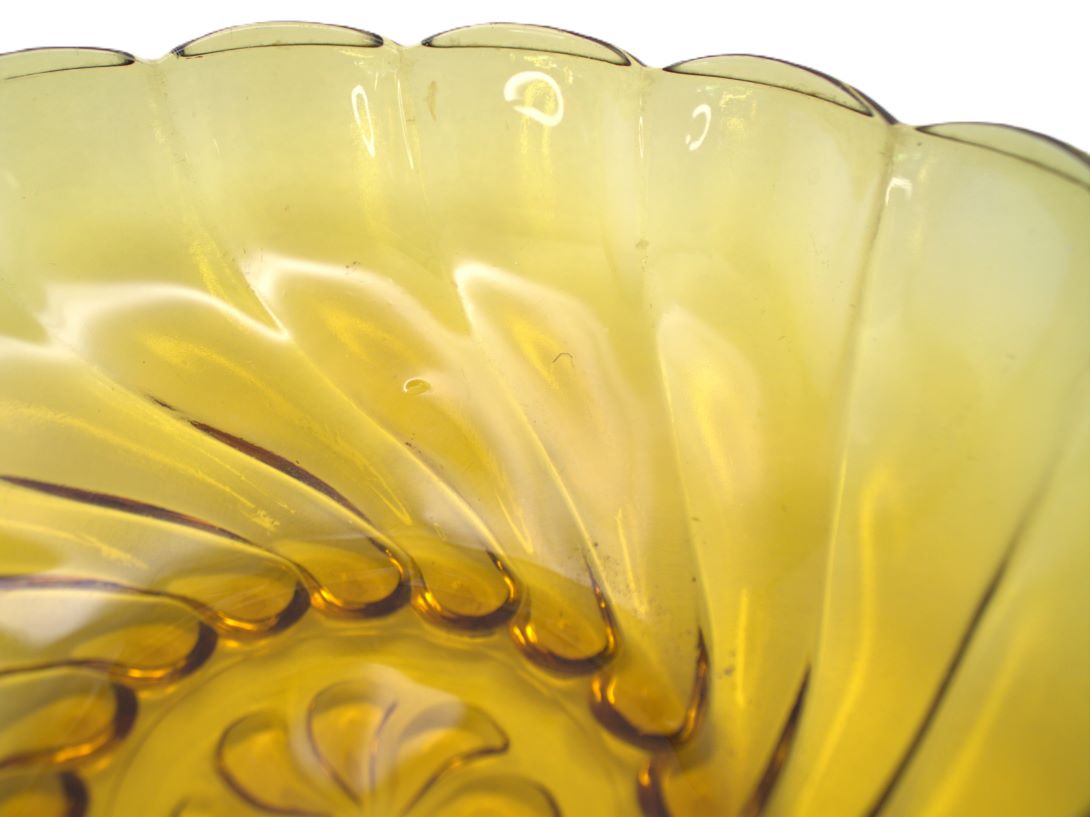 Hazel Atlas Seashell Amber Swirl Bowl