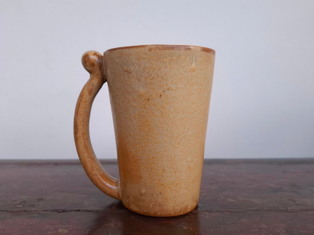 Vintage Japanese Lion Stoneware Mug – 1960s–70s