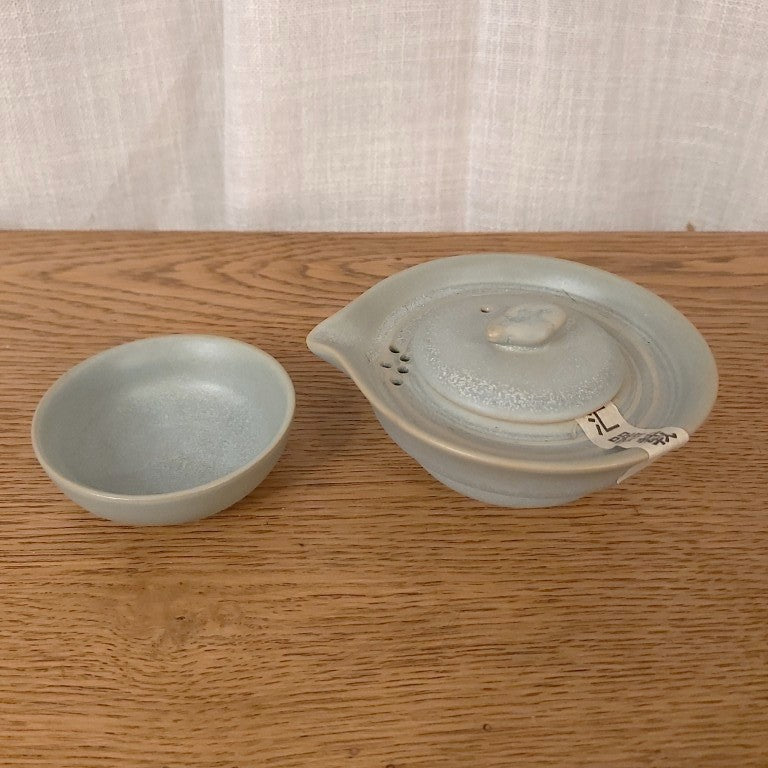 Japanese Shigaraki-yaki Pottery Travel Teapot and Cup
