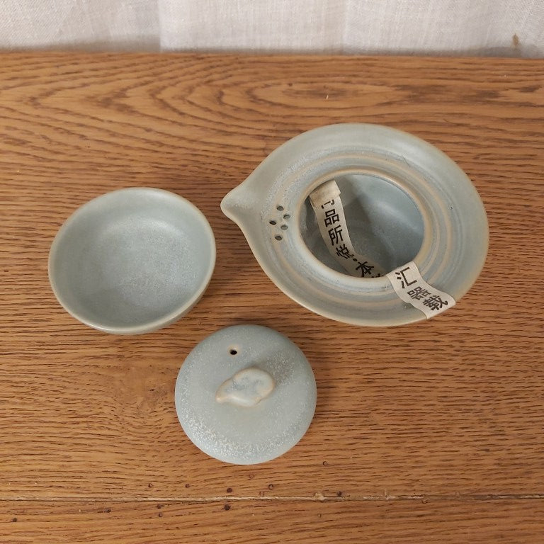 Japanese Shigaraki-yaki Pottery Travel Teapot and Cup