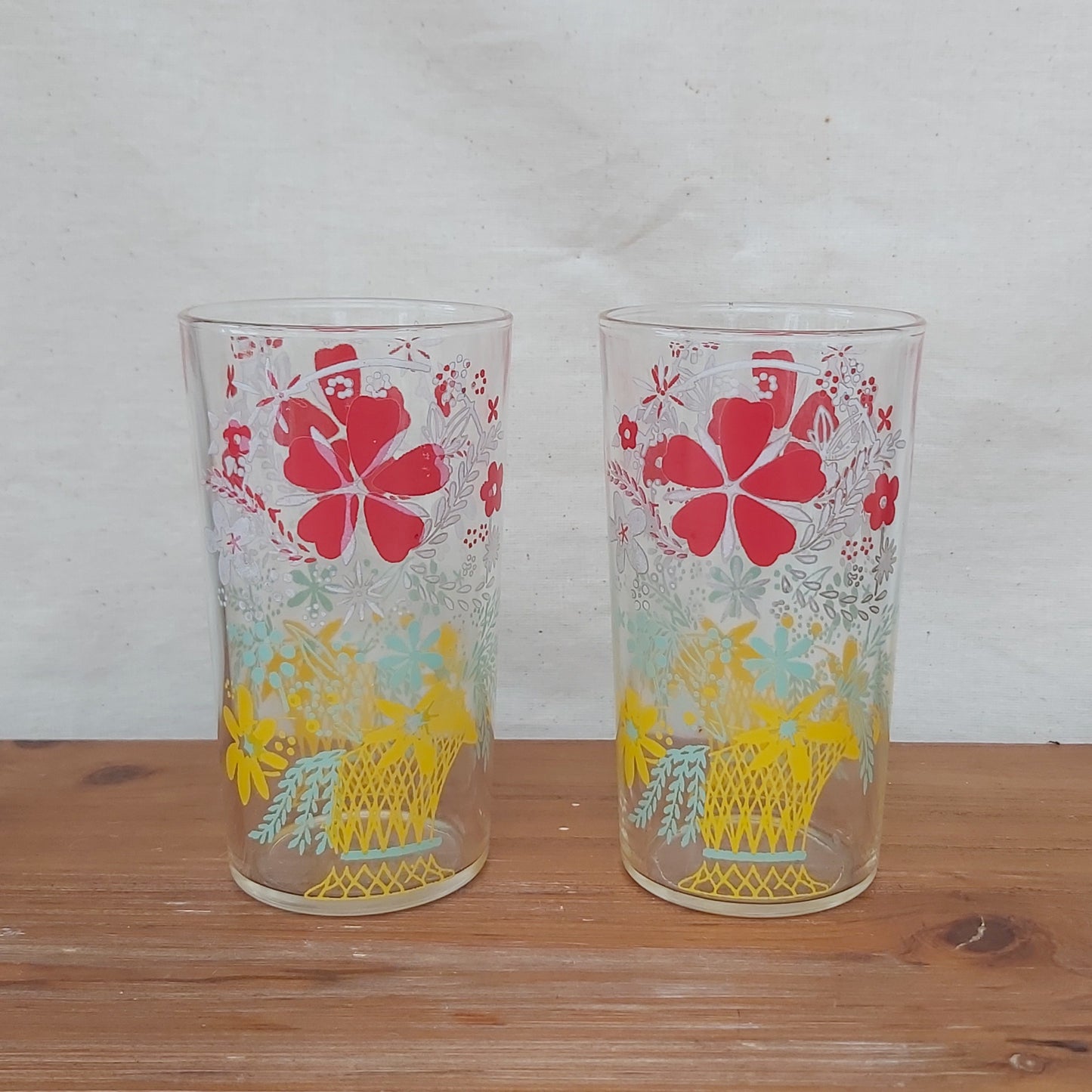 Pair of Pretty Vintage Floral Glass High Ball Tumblers