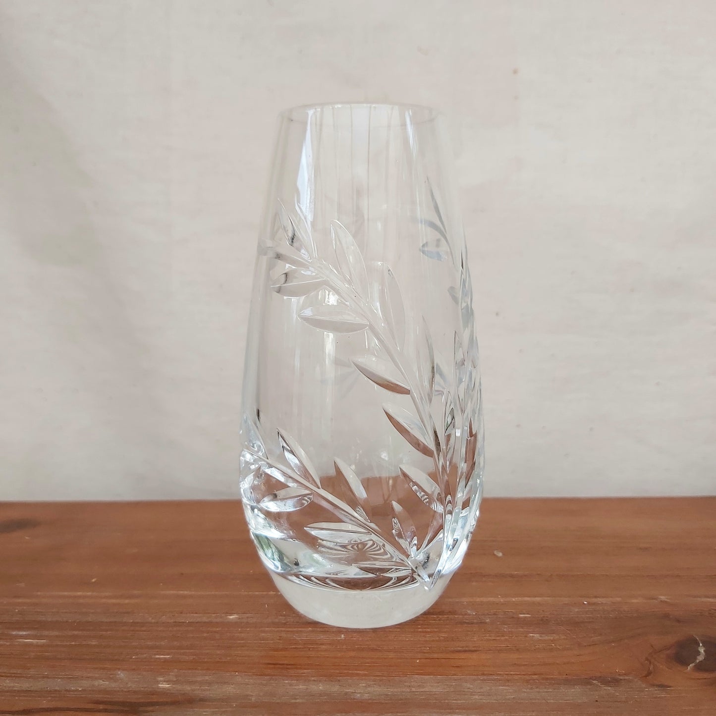 Pretty Edinburgh Crystal Vase