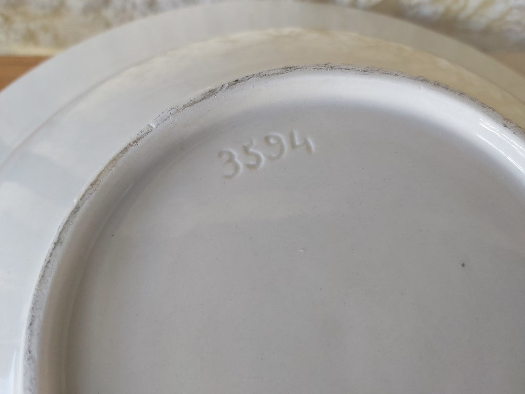 Elegant White Salad Bowl with Leaf Wreath Rim