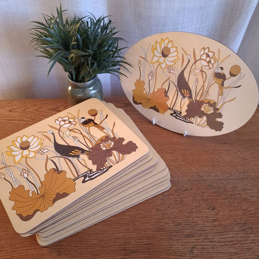 Rare Set of 12 Vintage Retro Heron Bird St Michael Placemats and Pot Stand