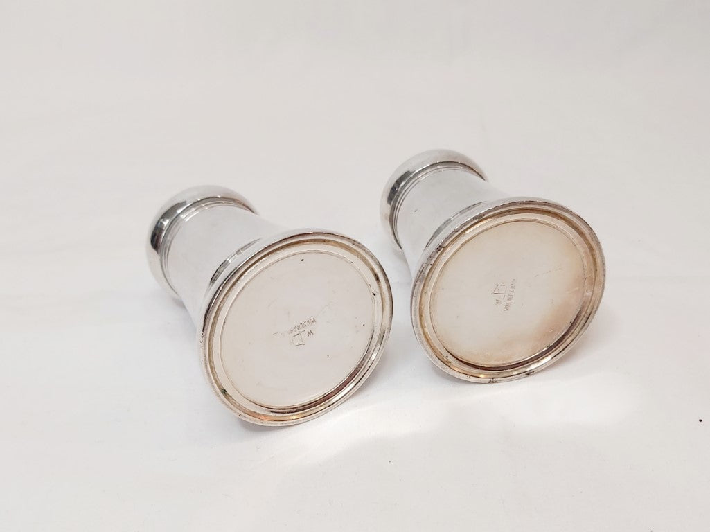 Vintage Walker & Hall Silver Plated Salt & Pepper Shakers