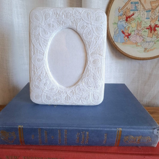 Vintage Battenburg Lace Fabric Picture Frame (14cm x 18cm)