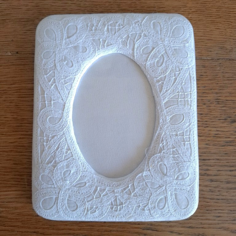 Vintage Battenburg Lace Fabric Picture Frame (14cm x 18cm)