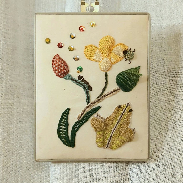 Vintage Frog and Flower 3D Embroidery