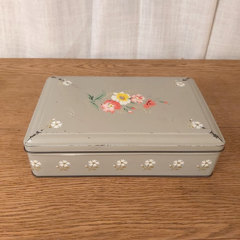 Vintage Griffins Biscuit Tin