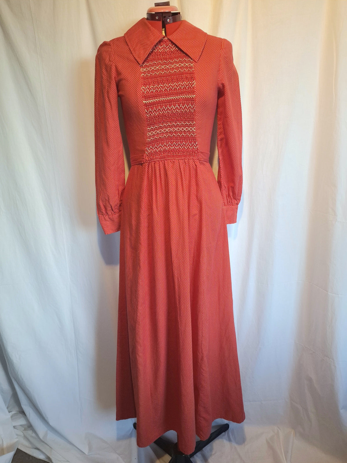 Vintage Women's Red Polka Dot Smocked Maxi Dress Size 10