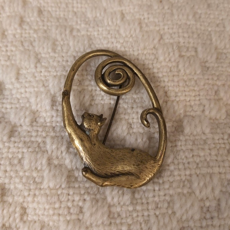 Vintage Brass Stretching Cat Brooch