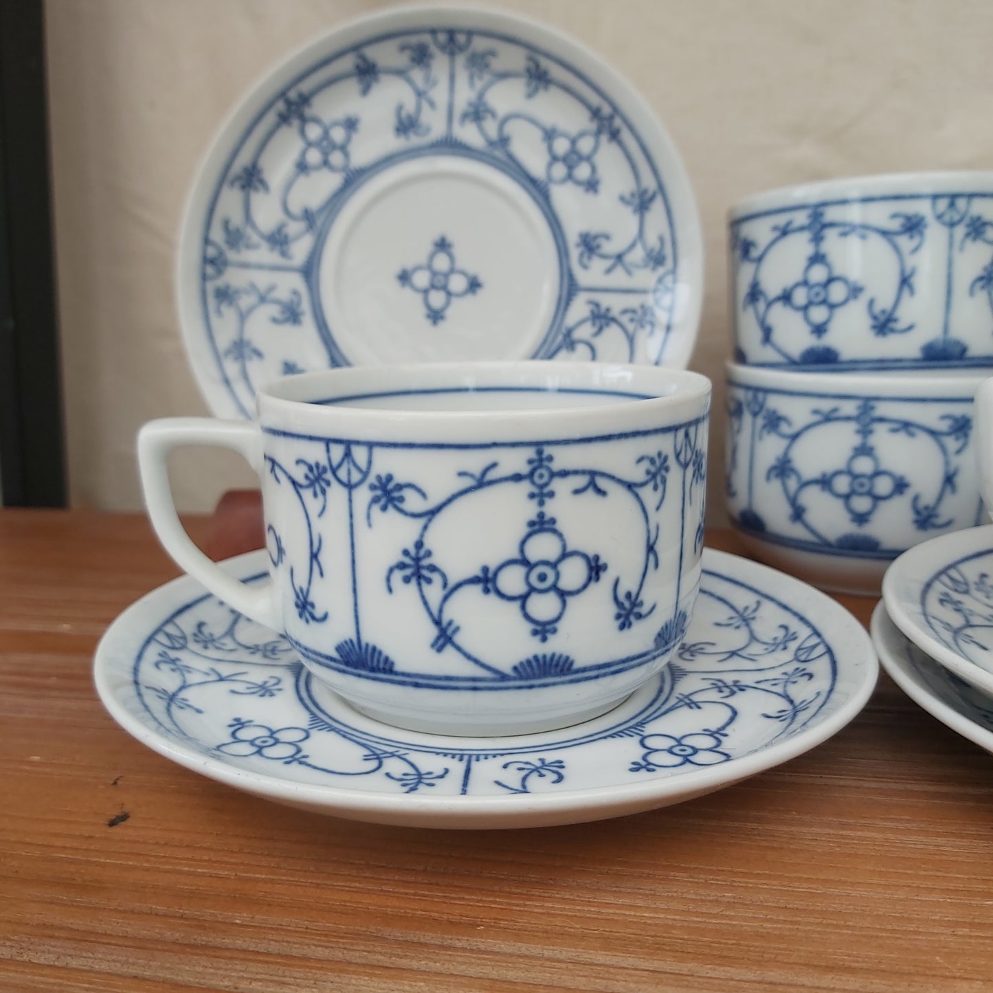 Set of 4 Winterling Bavaria Strawflower Coffee Cups & Saucers