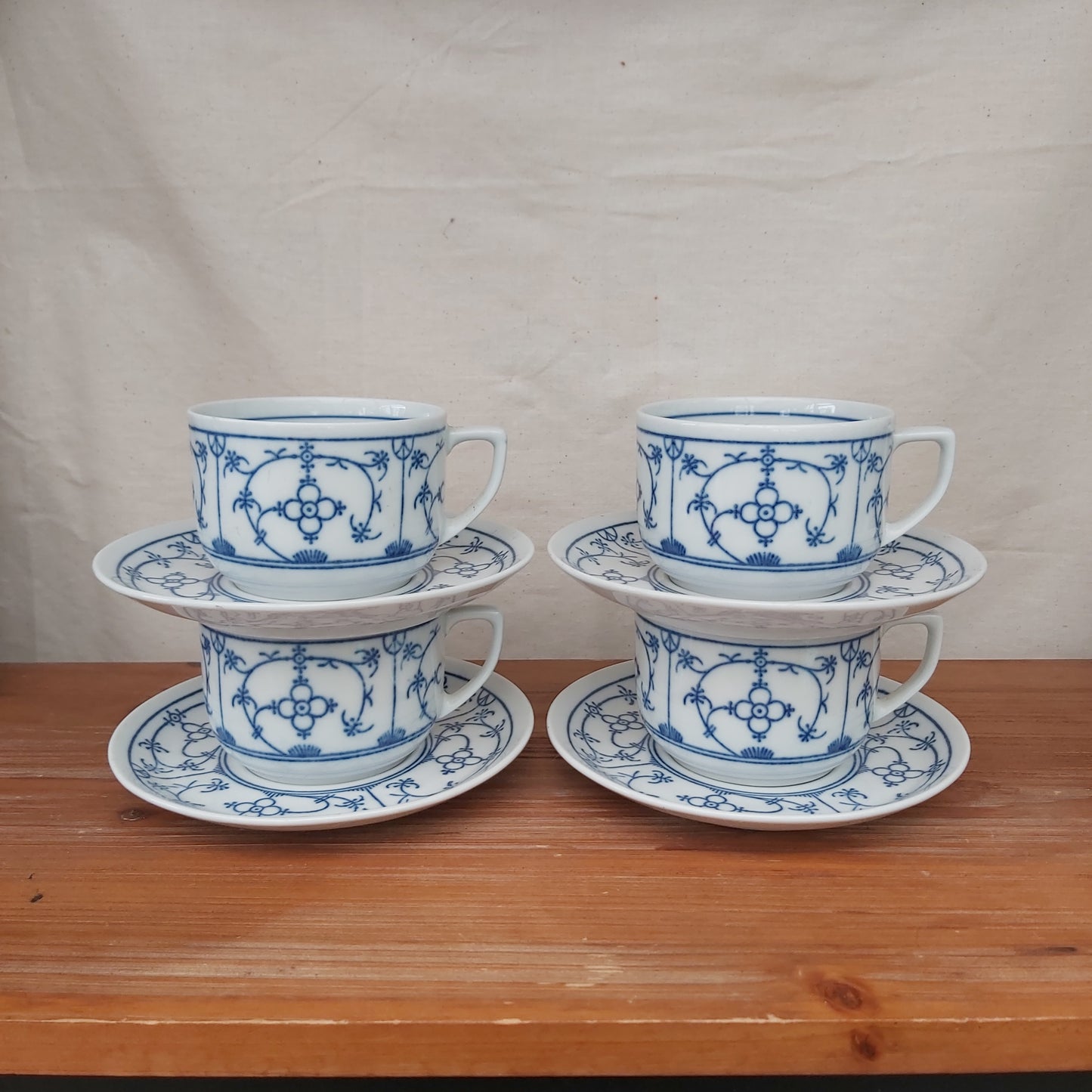 Set of 4 Winterling Bavaria Strawflower Coffee Cups & Saucers
